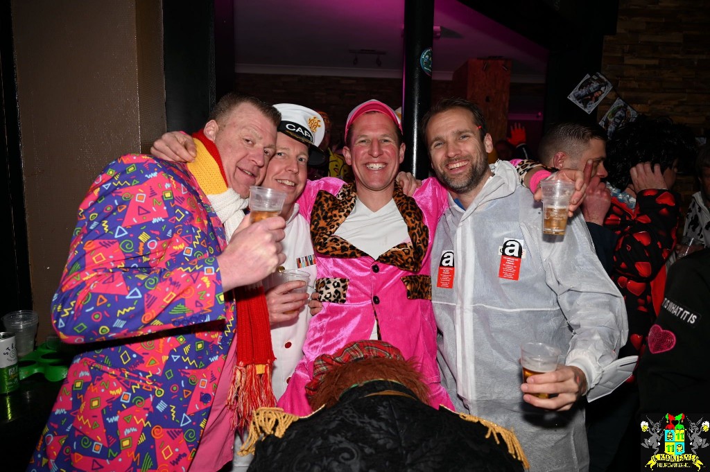 ../Images/Kroegentocht 2026 194.jpg